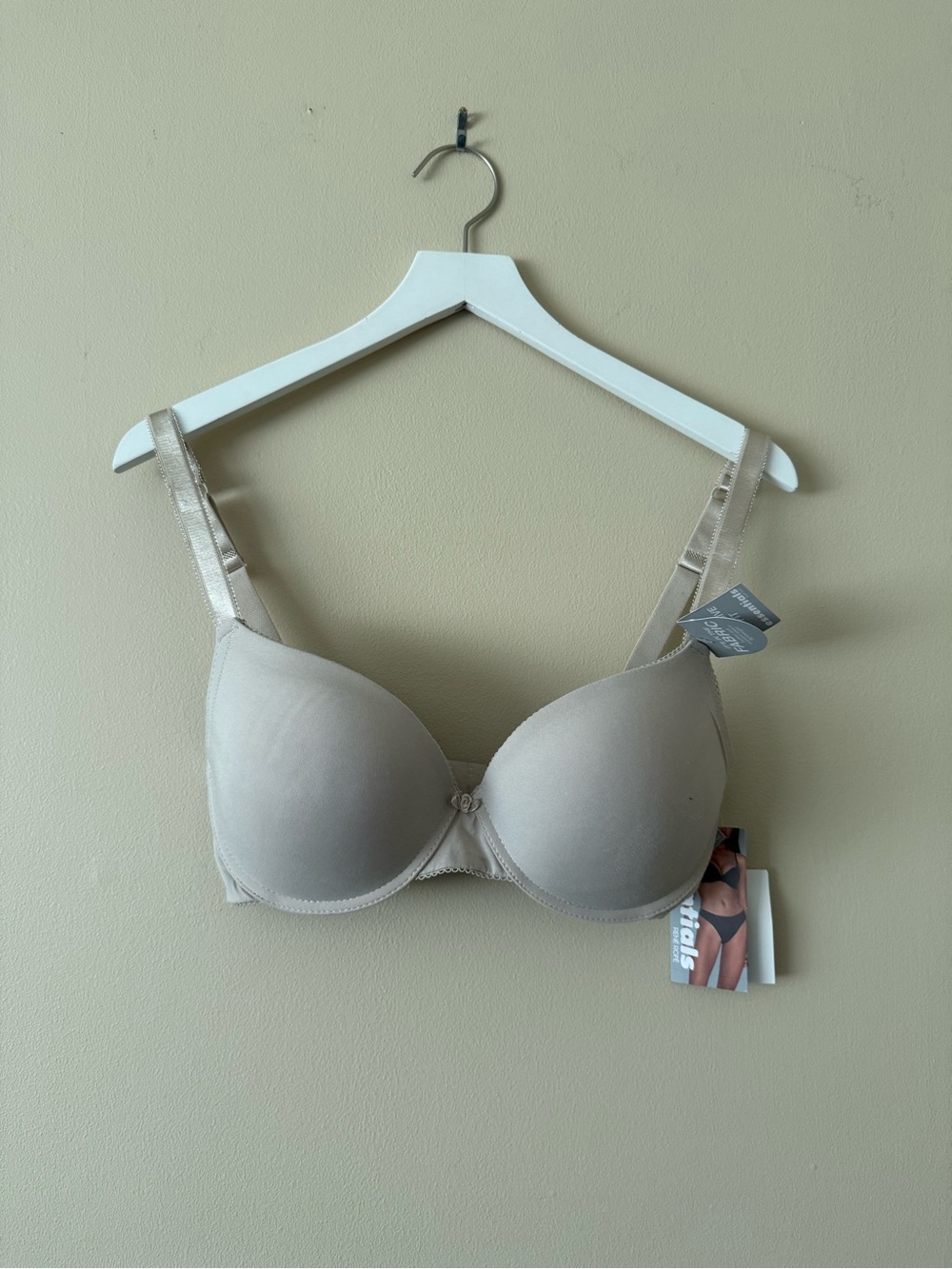 Rene Rofe Women's Beige Bra 38C NWT